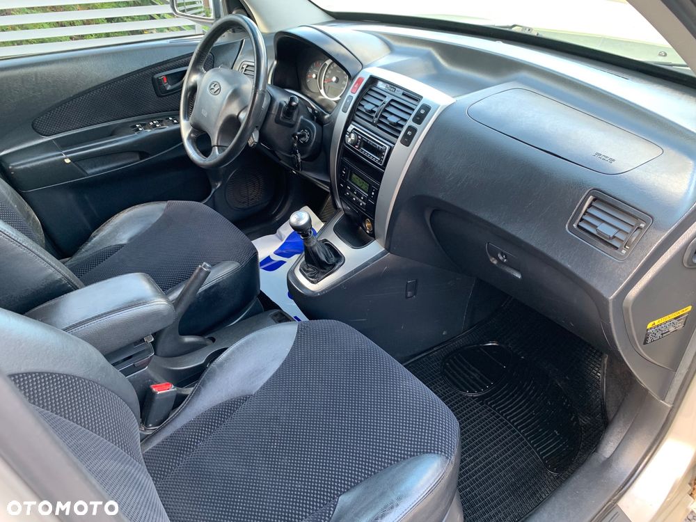 Hyundai Tucson 2.0 CRDi Premium - 22
