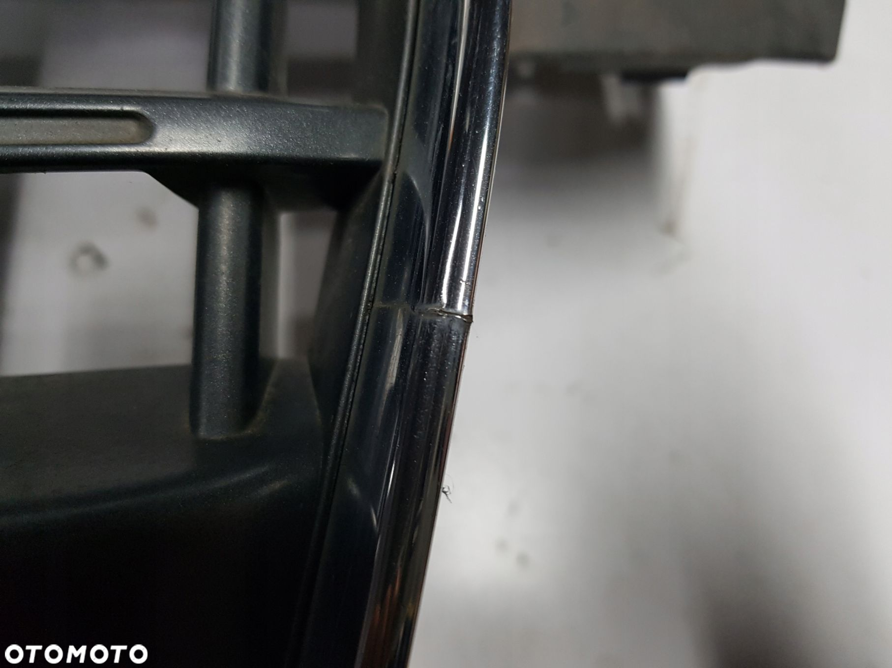 AUDI TT 8J 06-14r ATRAPA GRILL 8J0853651 - 4