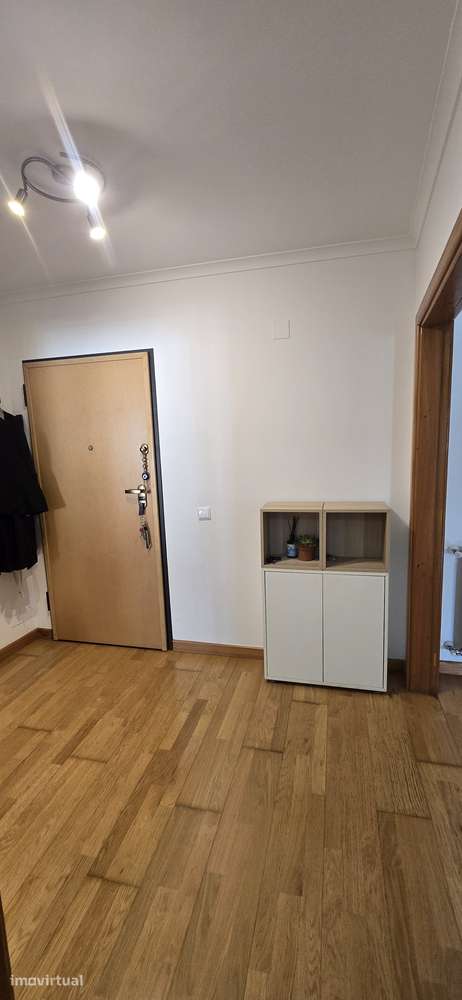 Arrenda-se T1+1 com garagem – Próximo do Hospital de São João - Grande imagem: 3/11