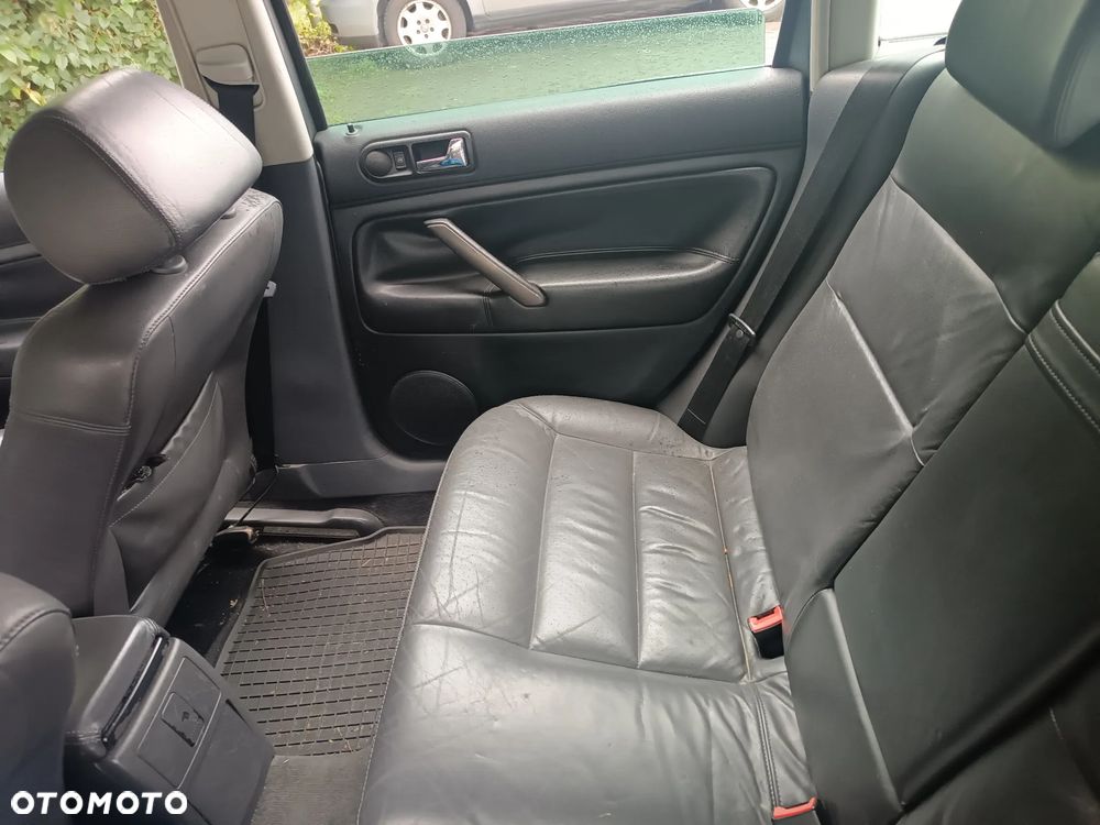 Volkswagen Passat 1.9 TDI Comfortline - 8