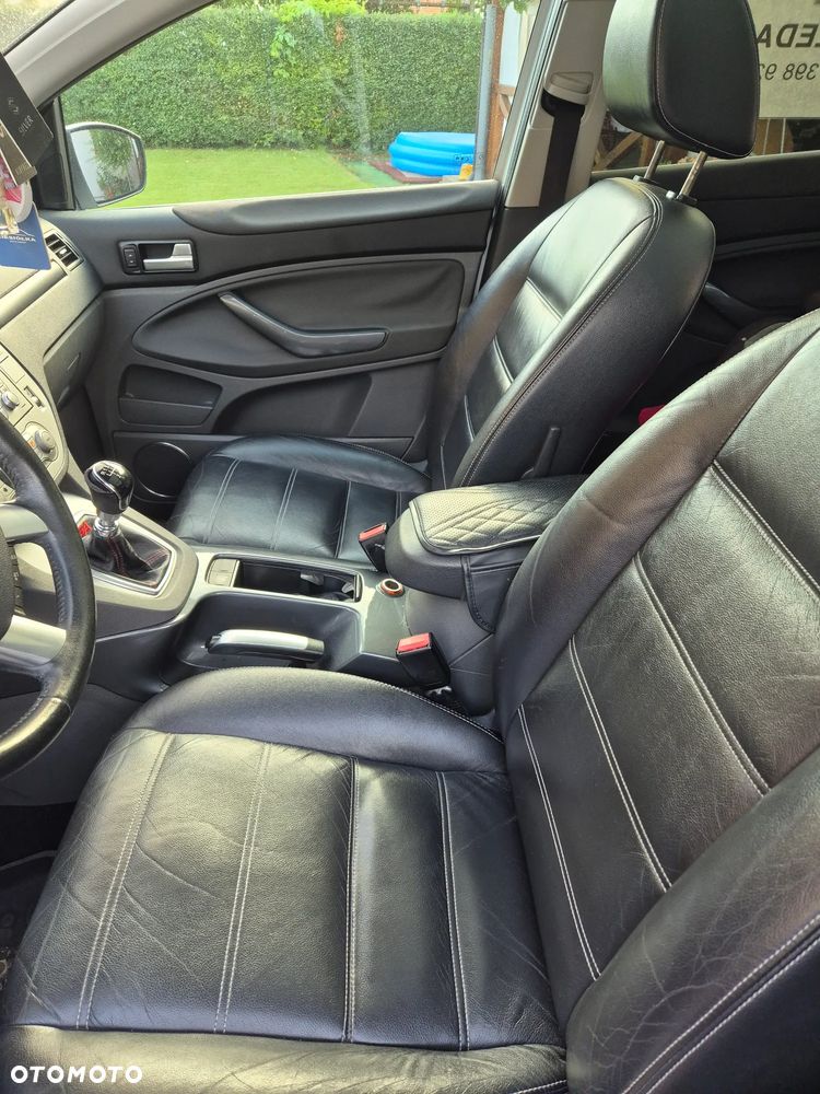 Ford Kuga 2.0 TDCi Trend - 10