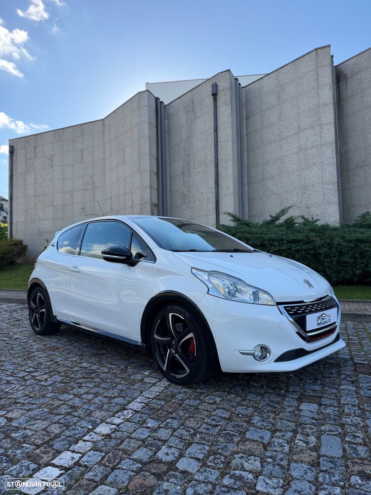 Peugeot 208 GTI 200 THP - 3