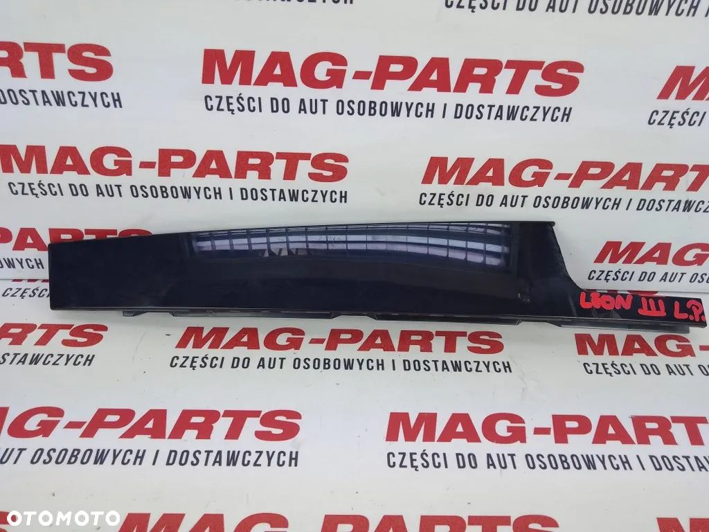 Listwa Osłona Słupka Drzwi Lewy Przód Seat Leon III Lift 5-Drzwi 5F483790G - 1