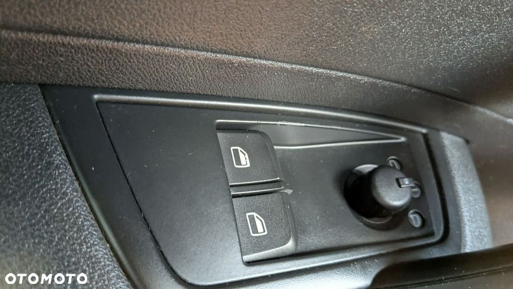 Audi A1 3-drzwiowe 1.2 TFSI admired - 29