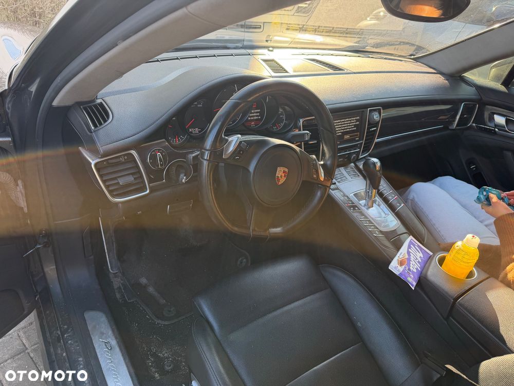 Porsche Panamera - 11