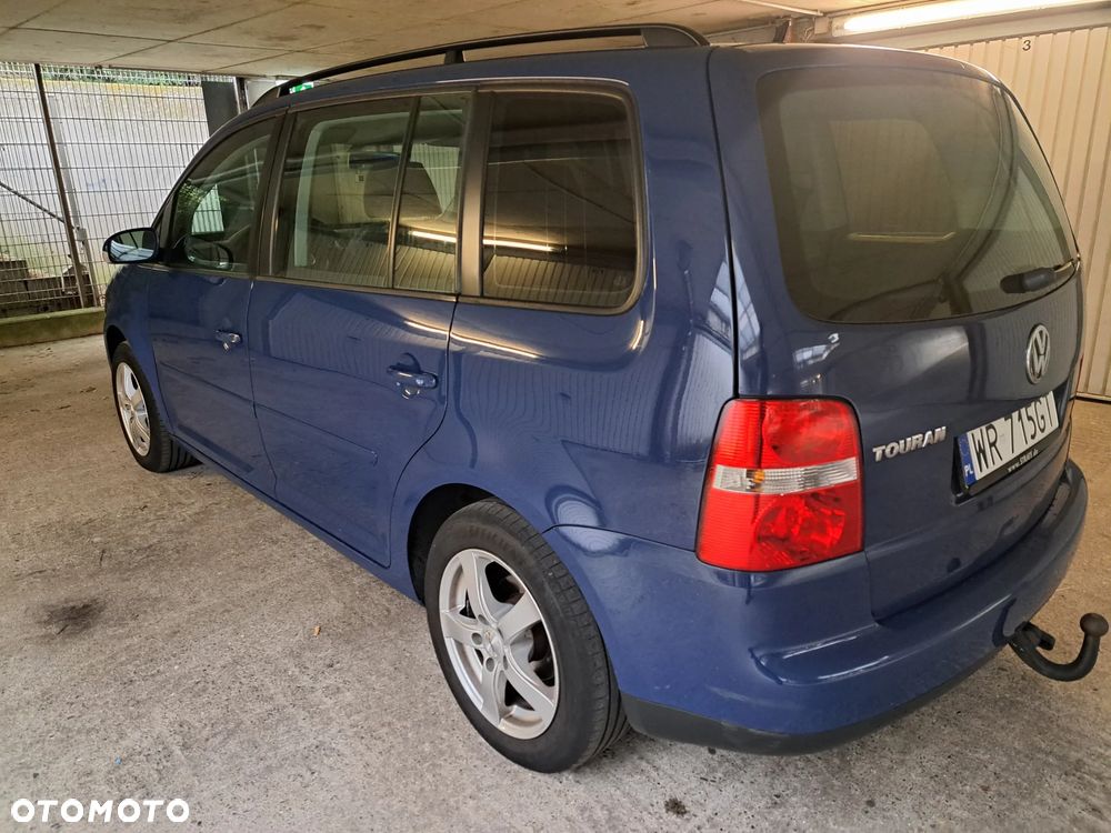 Volkswagen Touran 1.6 Basis - 18