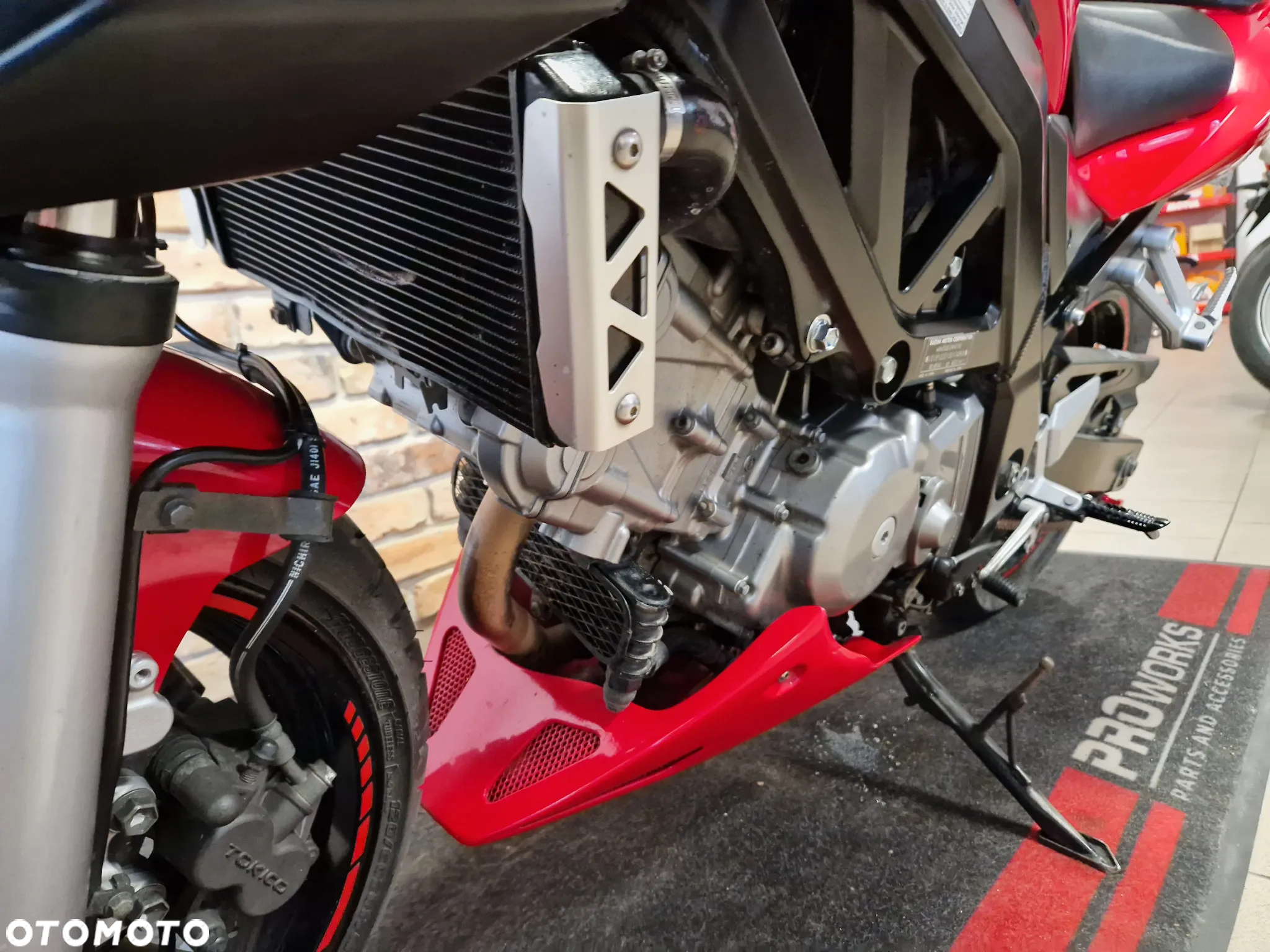 Suzuki SV - 35