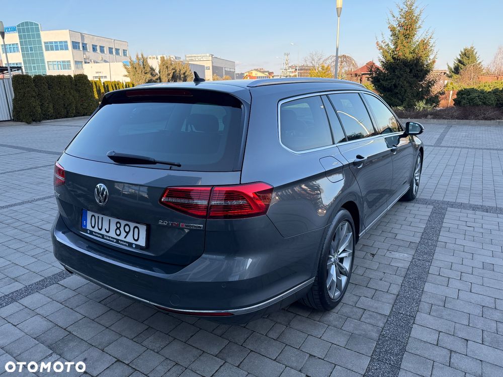 Volkswagen Passat 2.0 TDI SCR DSG 4Motion Elegance - 9