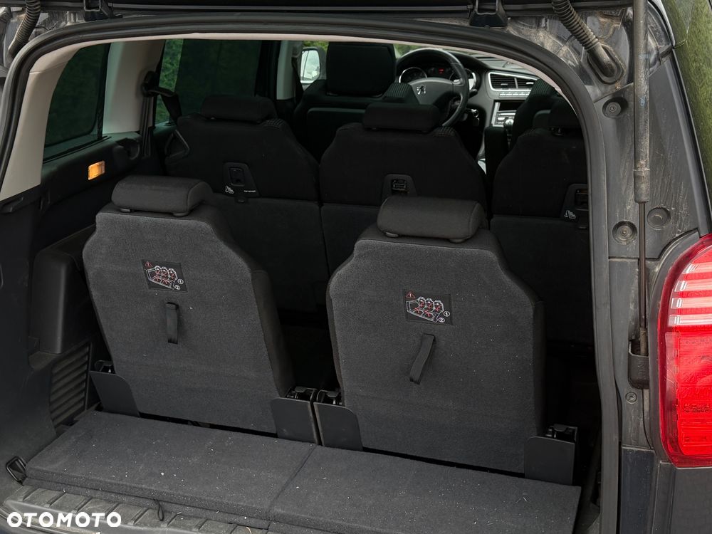 Peugeot 5008 - 9