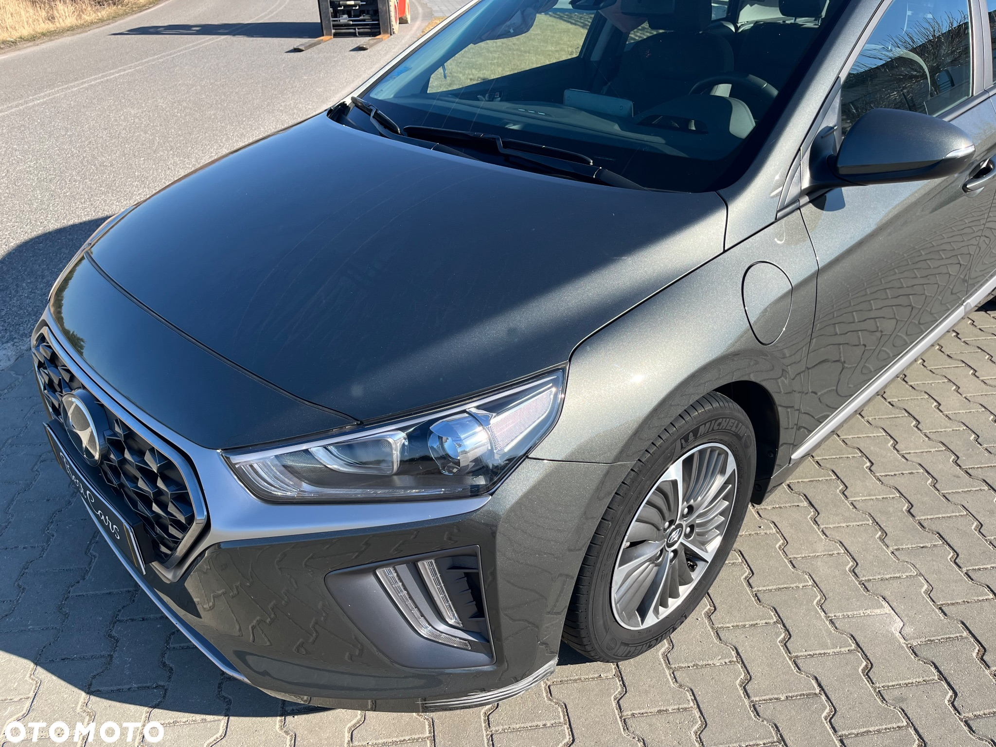 Hyundai IONIQ - 2