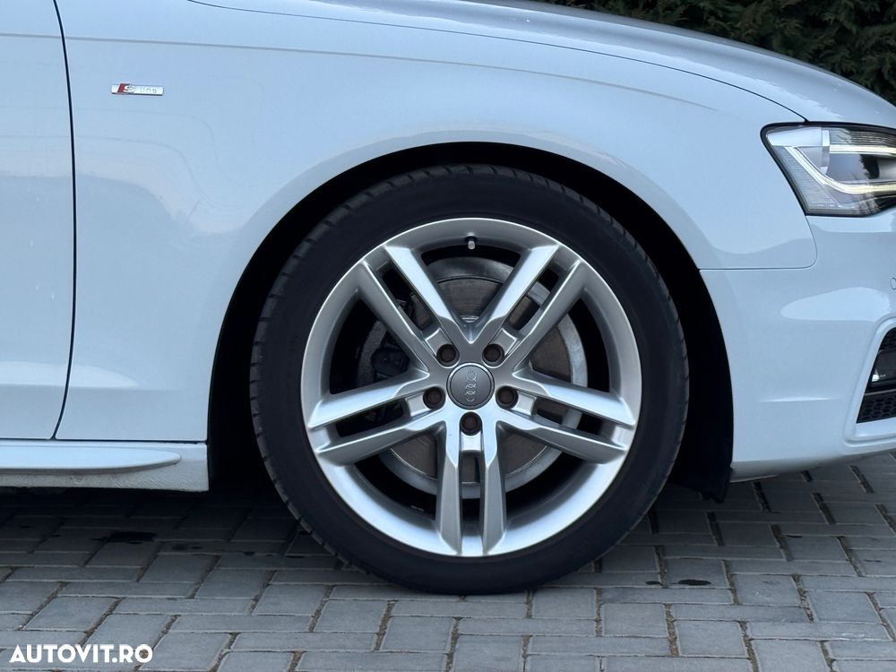 Audi A4 1.8 TFSI S line Sportpaket - 9
