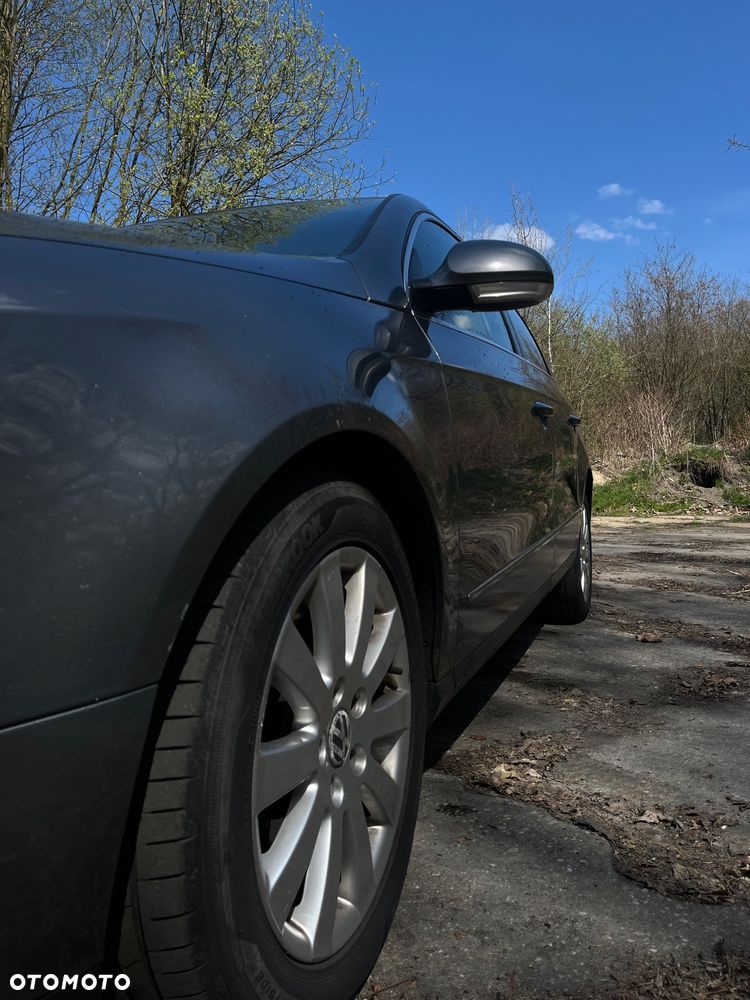Volkswagen Passat 2.0 TDI Comfortline - 5