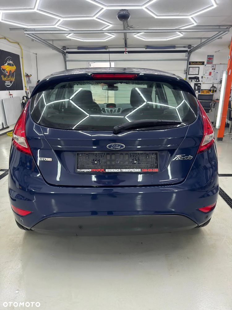Ford Fiesta - 5