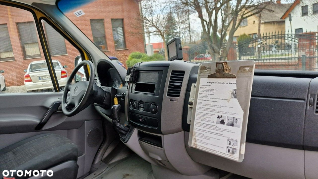 Mercedes-Benz Sprinter - 7