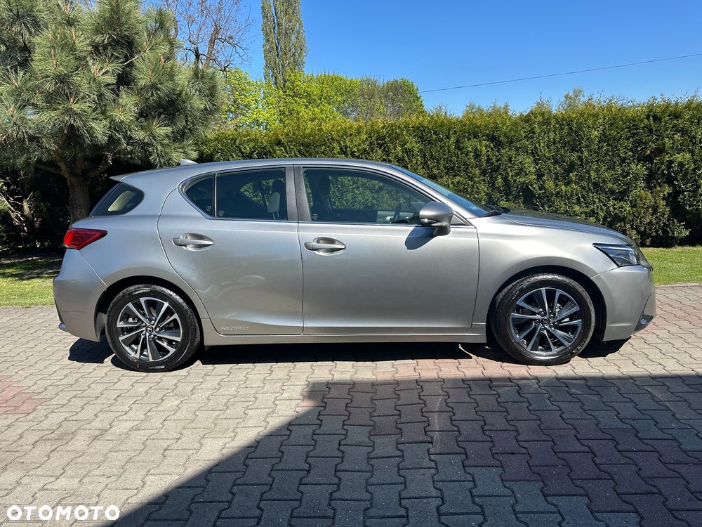 Lexus CT 200h Prestige - 6