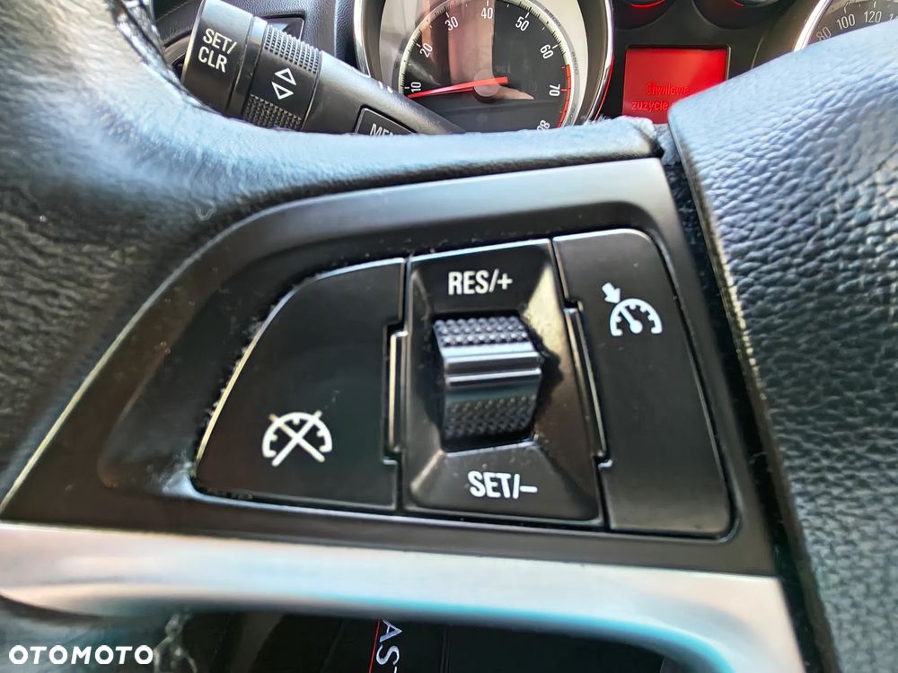 Opel Astra 1.6 Cosmo - 27