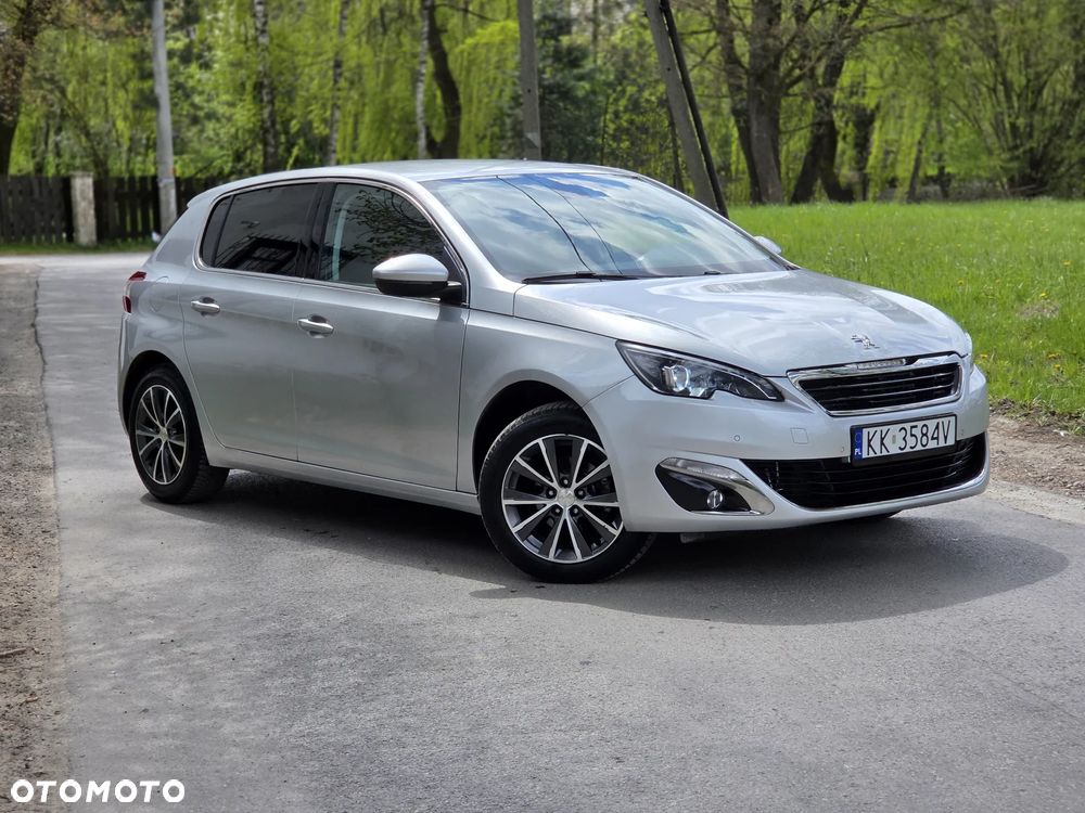 Peugeot 308 1.2 PureTech GPF Allure S&S - 22