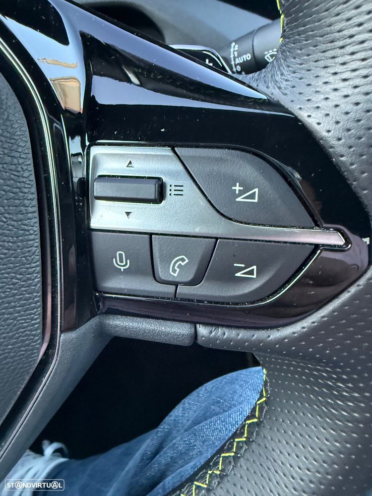 Peugeot 308 225 e-EAT8 GT - 32