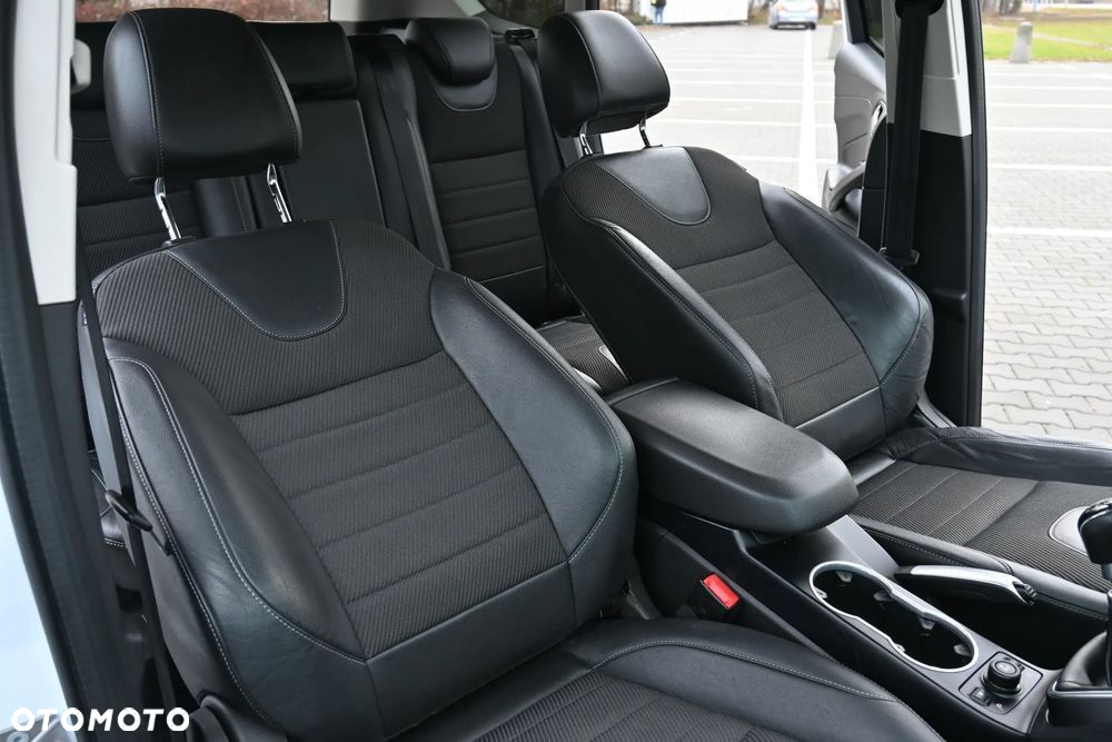 Ford Kuga 1.5 EcoBoost FWD Titanium X - 33