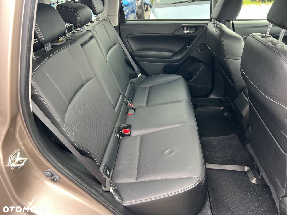 Subaru Forester 2.0D XE NAV Euro5 - 11