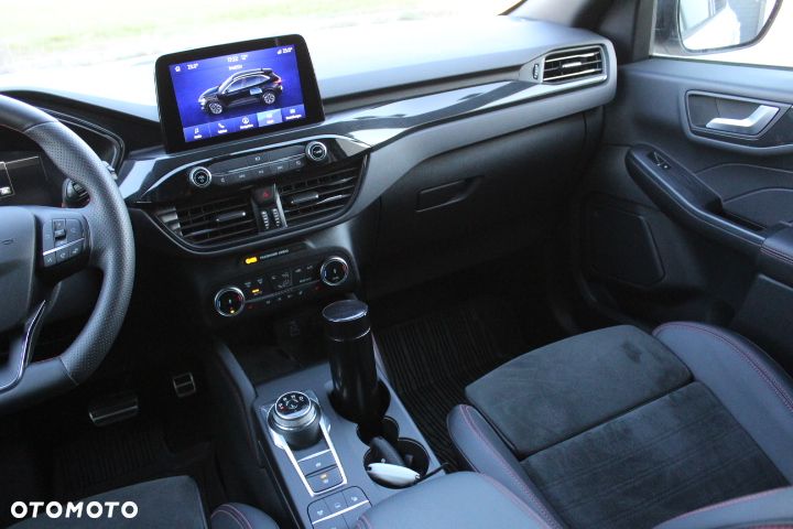 Ford Kuga 2.5P PHEV FWD ST-Line X - 36