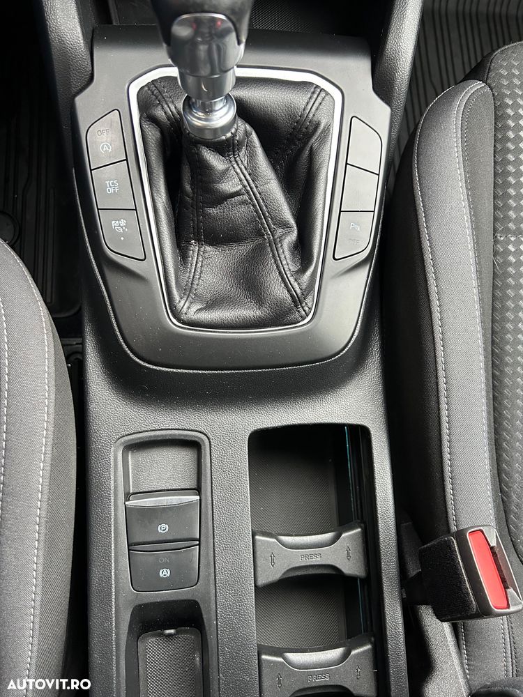 Ford Focus 1.0 EcoBoost Connected - 19