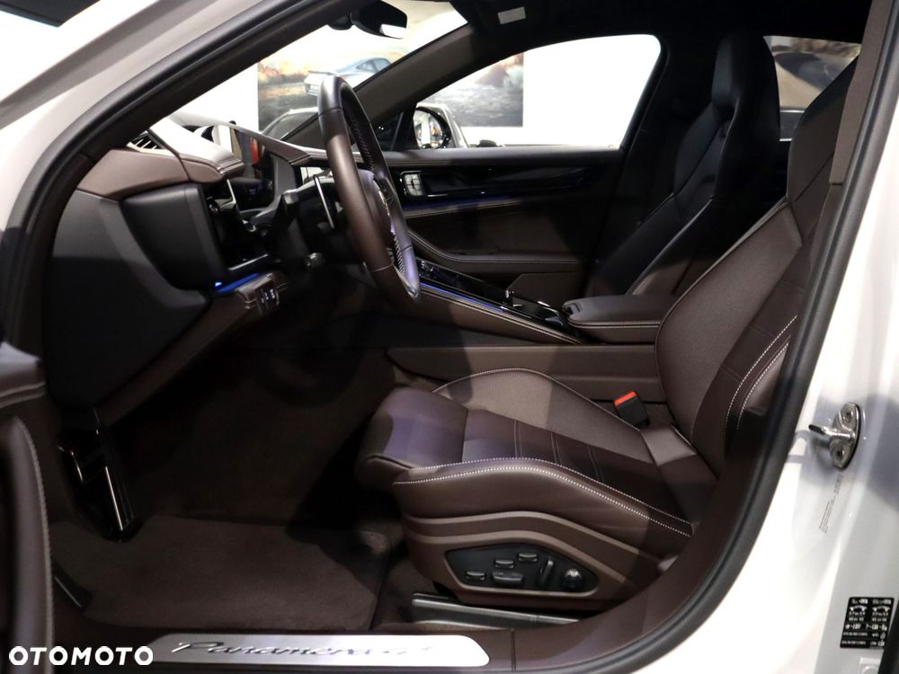Porsche Panamera 4S E-Hybrid PHEV - 17