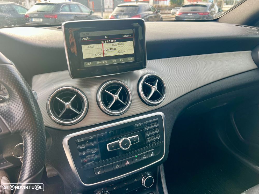 Mercedes-Benz CLA 200 CDi Urban Aut. - 13
