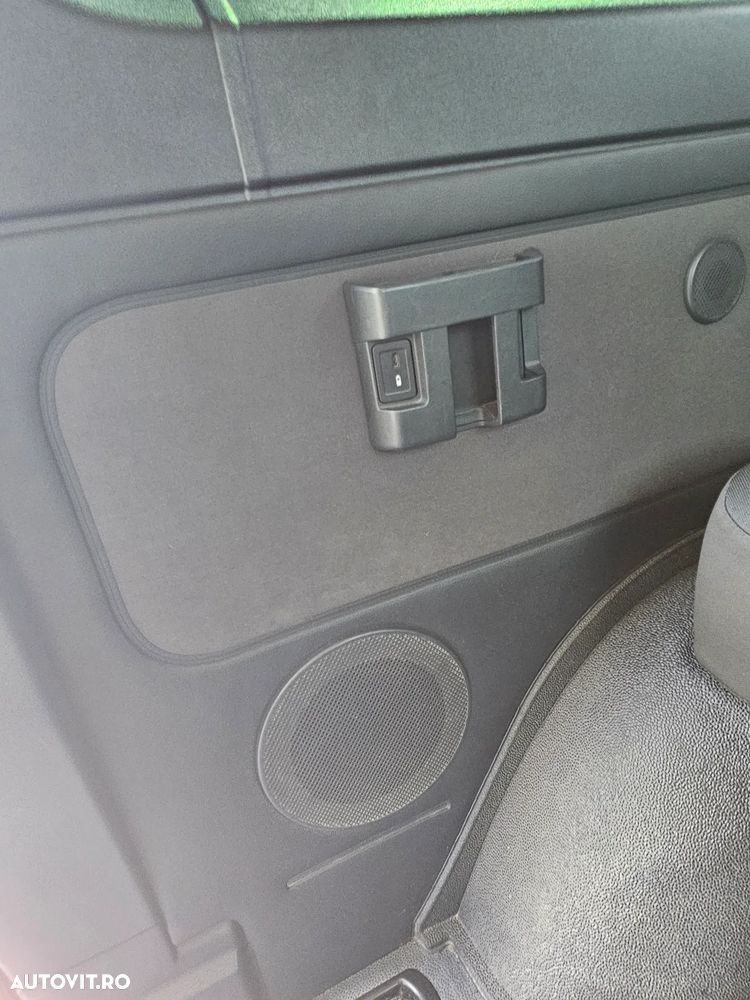 Mercedes-Benz Sprinter - 22
