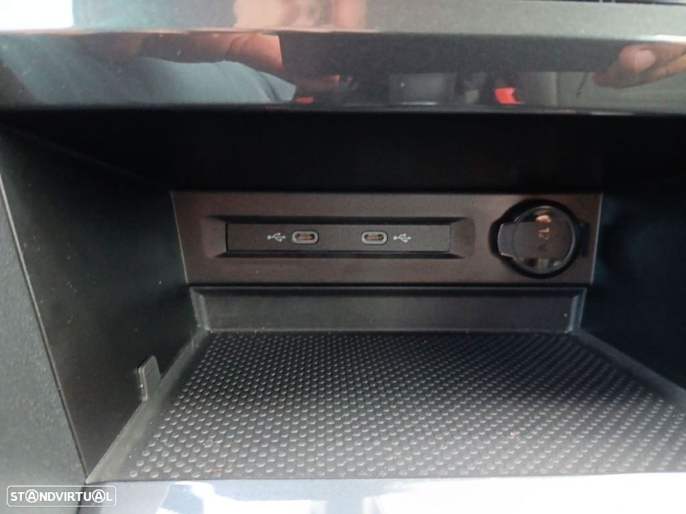 Volkswagen Tiguan 1.4 TSI eHybrid Life DSG — fotografia 31