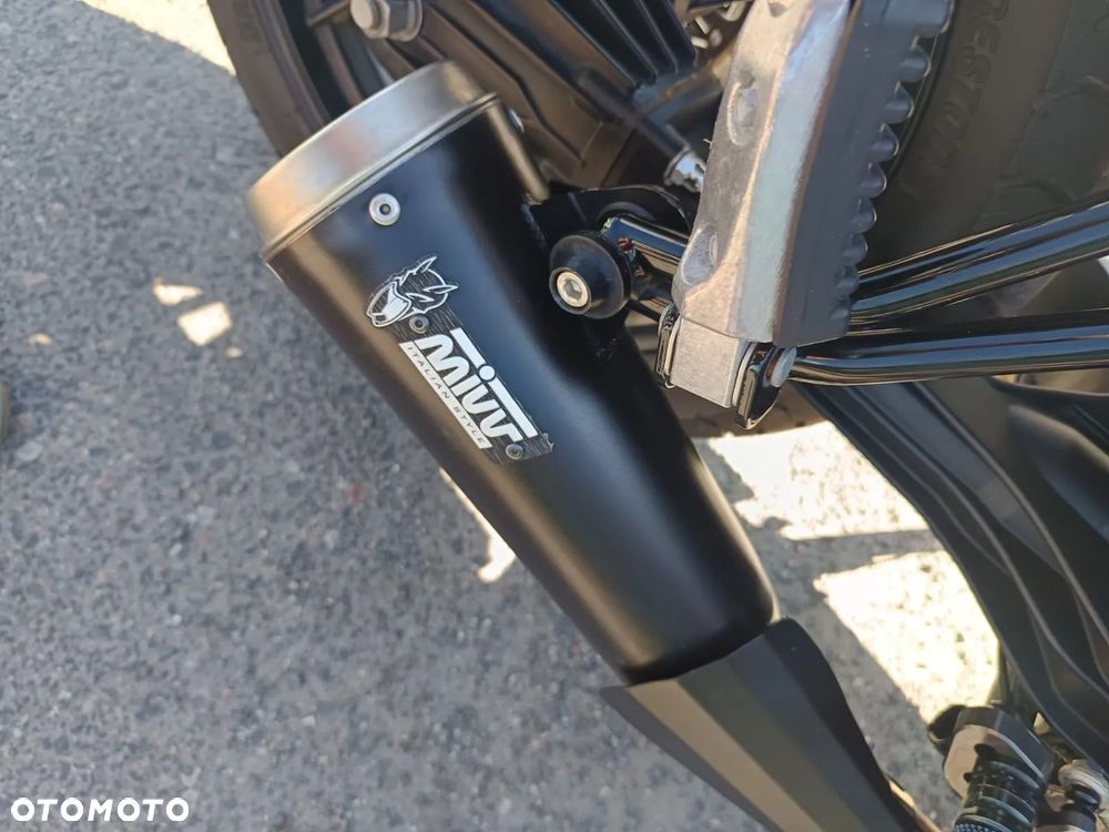 Moto Guzzi V7 - 10
