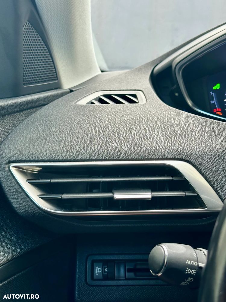 Peugeot 3008 - 22