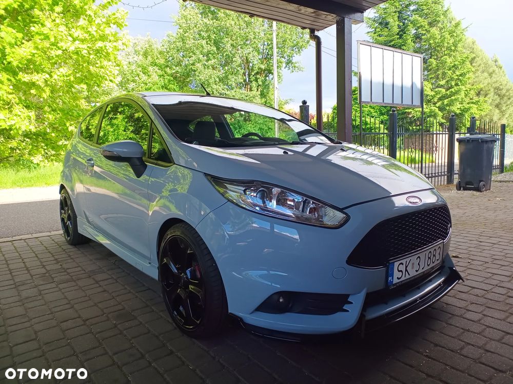 Ford Fiesta - 31