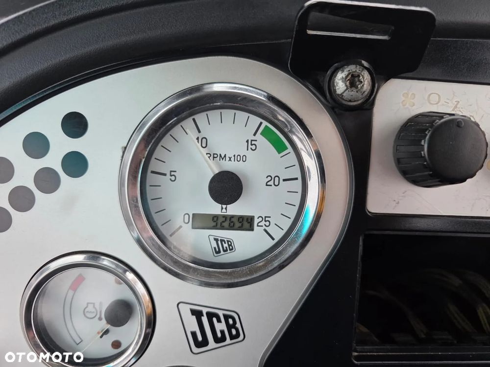 JCB 3CX Contractor - 11