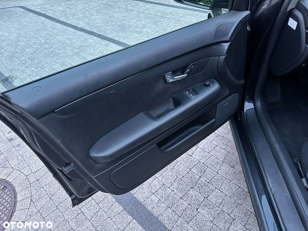 Audi A4 Avant - 6
