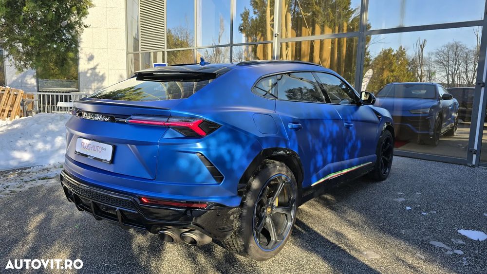 Lamborghini URUS - 29