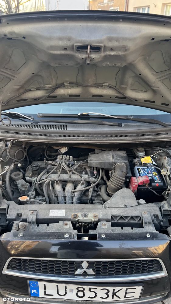 Mitsubishi Colt - 16