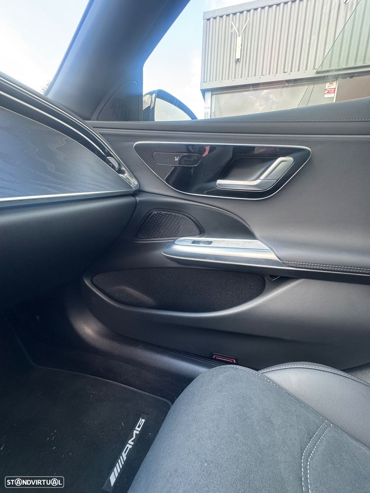 Mercedes-Benz E 300 - 36