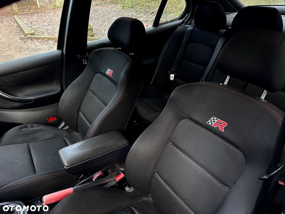 Seat Leon 1.8T Cupra R - 8