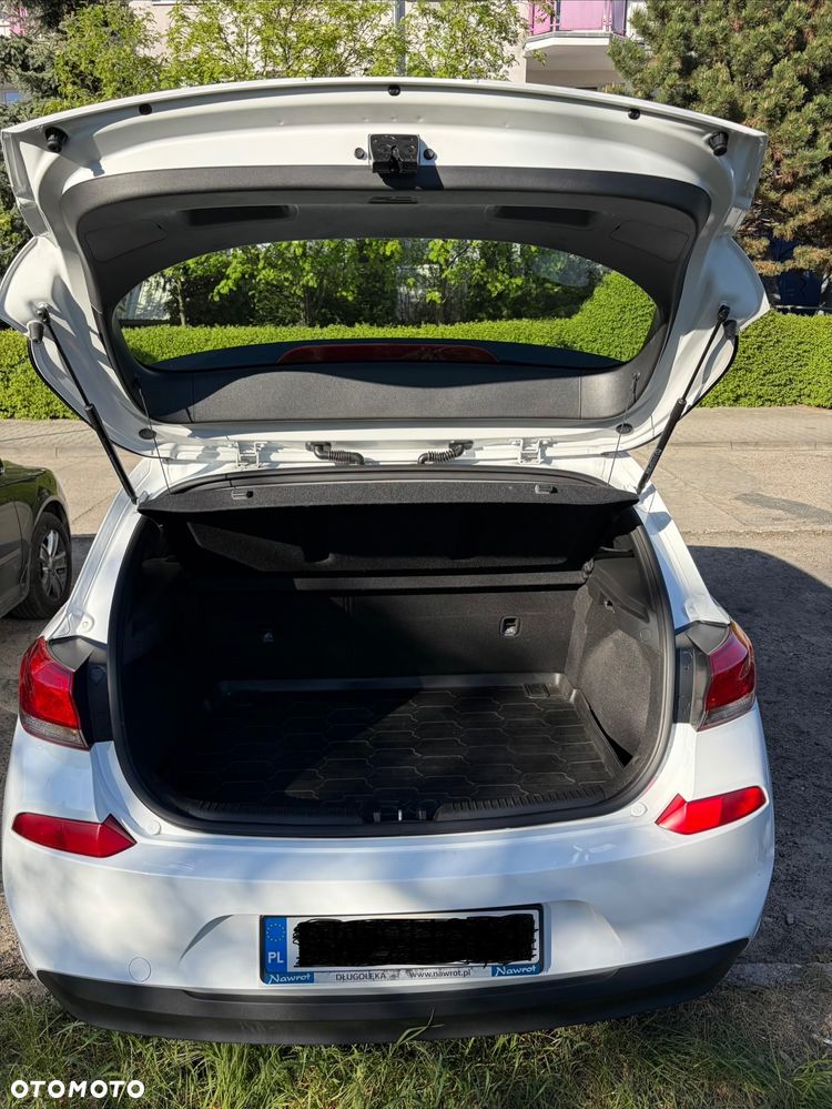 Hyundai i30 1.4 Classic + - 6