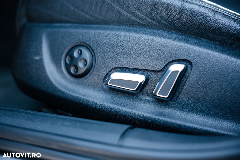 Audi A4 2.0 TDI DPF multitronic Ambiente - 12