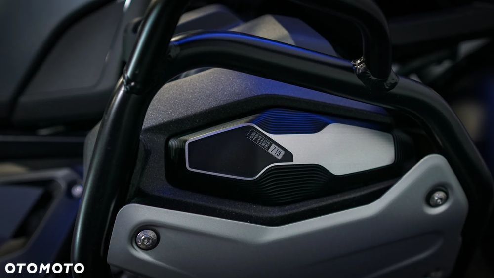 BMW R - 6