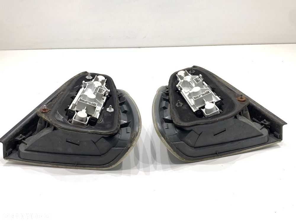 LAMPY TYŁ LEWA PRAWA KOMPLET  BMW 3 Compact (E46) 2001 - 2005 316 ti 85 kW [115 KM] benzyna 2002 - - 4