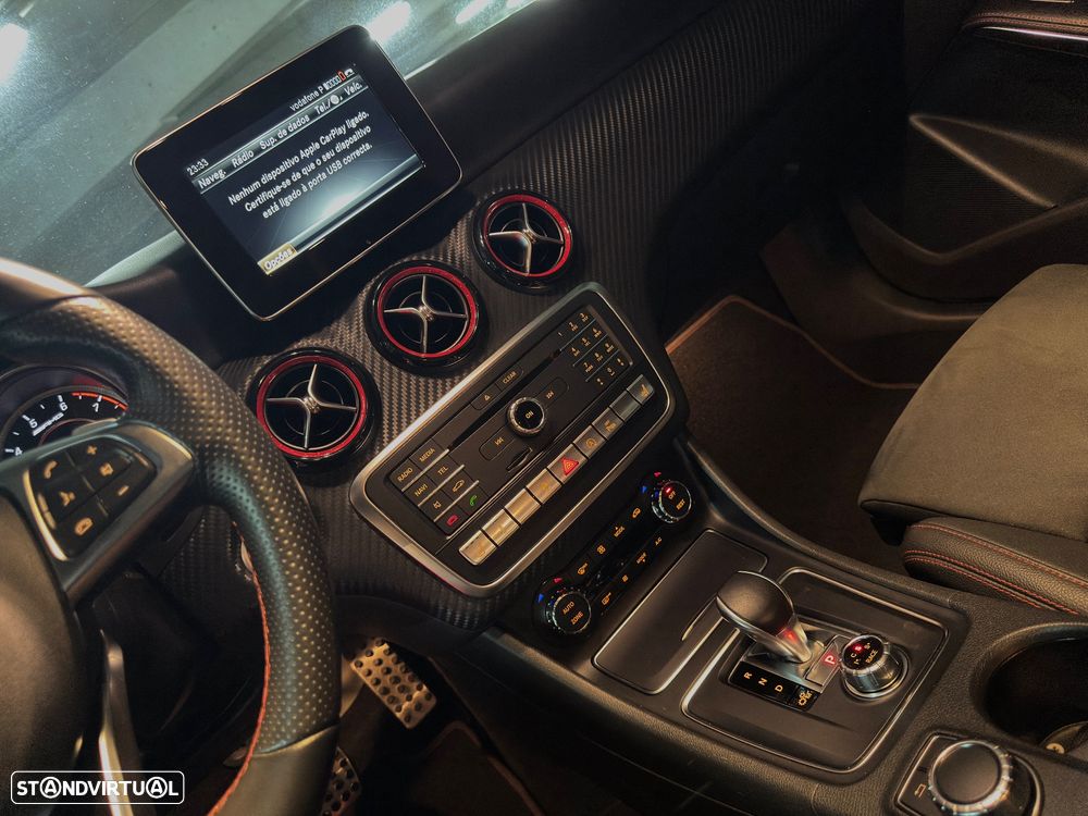 Mercedes-Benz A 45 AMG 4Matic Speedshift 7G-DCT - 15