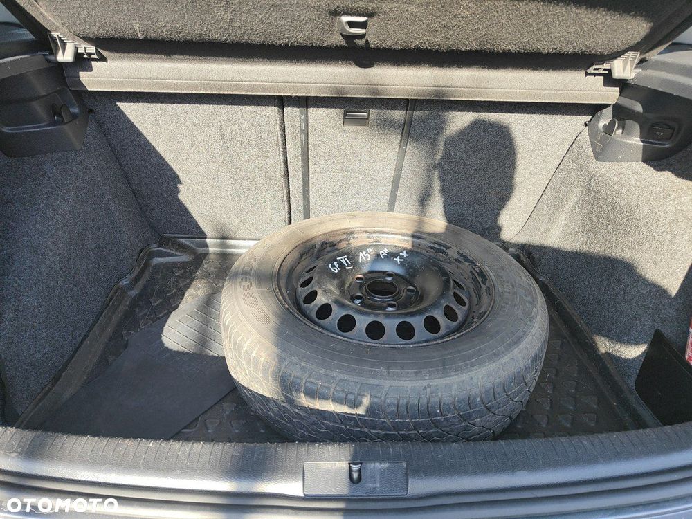 Volkswagen Golf 1.4 TSI Style - 27