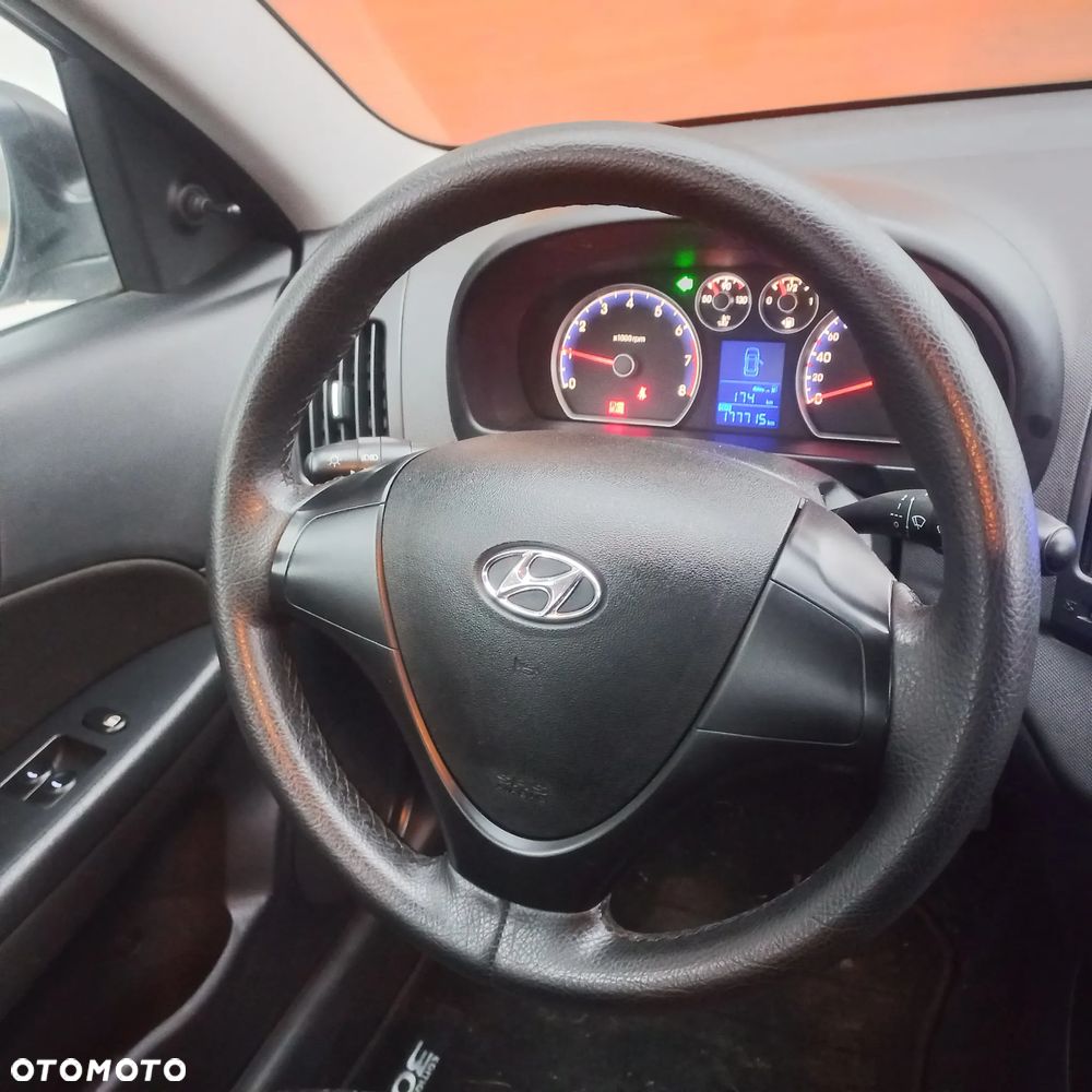 Hyundai i30 i30cw 1.4 Edition Plus - 9