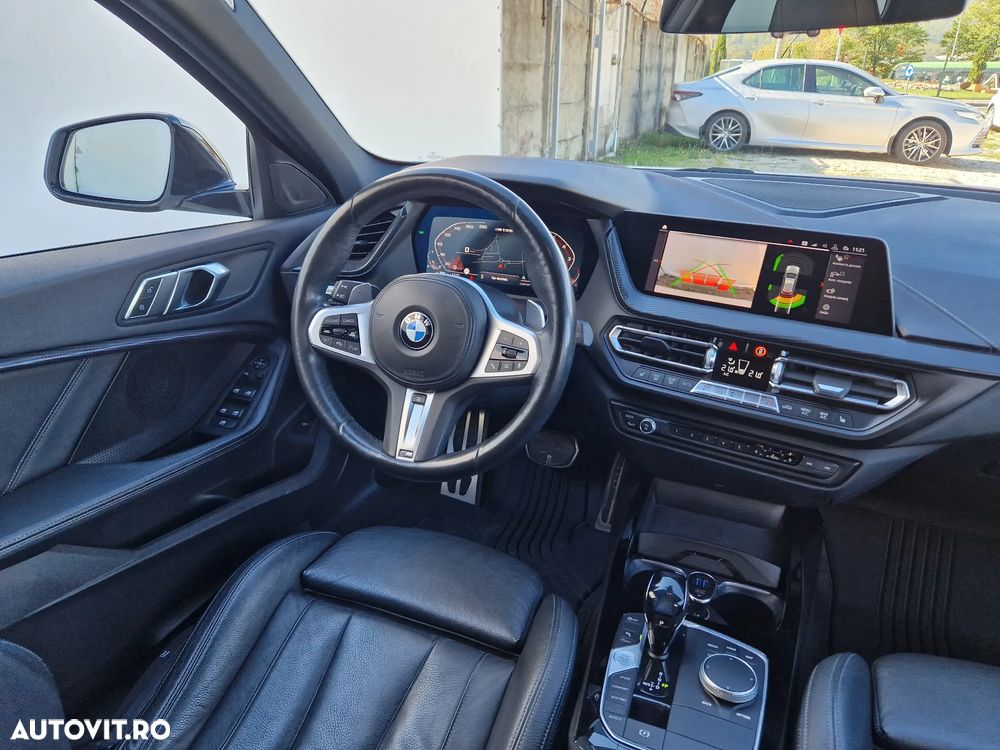 BMW M1 M135i xDrive AT - 23
