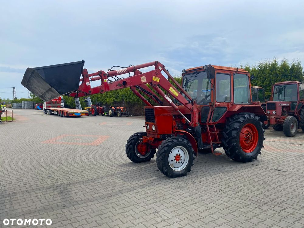 MTZ MTZ Belarus 82 z ładowaczem
