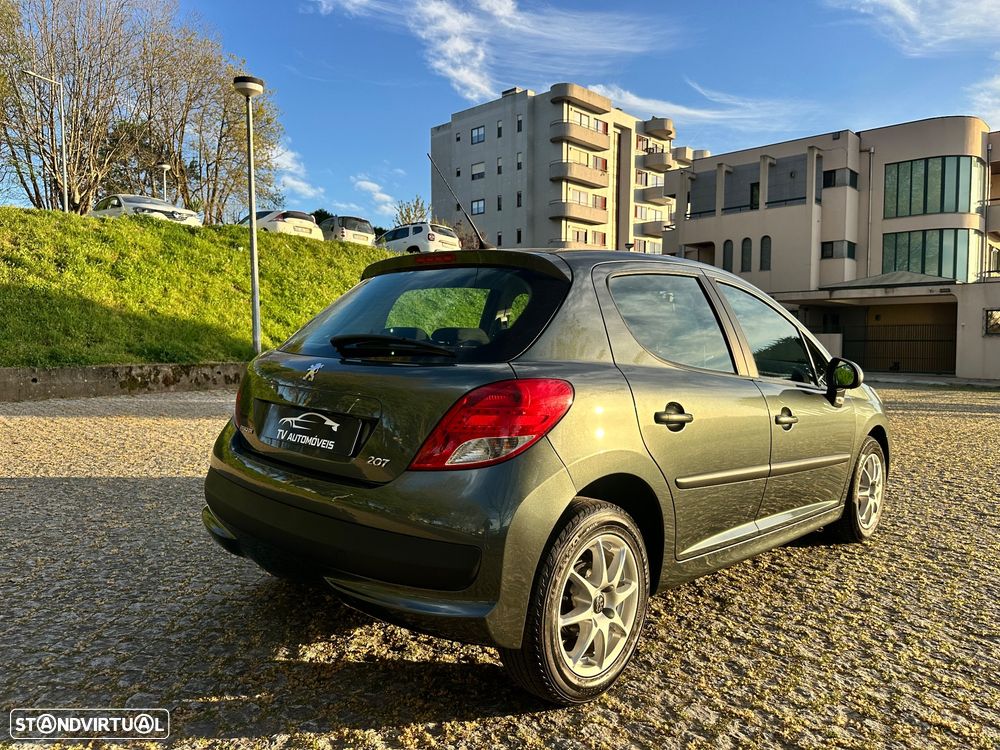 Peugeot 207 1.4 16V Active - 8