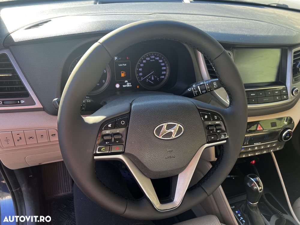 Hyundai Tucson 2.0 CRDI 4WD 6AT Luxury Pack+ - 3